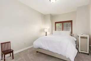 5450 E Deer Valley Dr, Phoenix, AZ 85054 - Photo 20