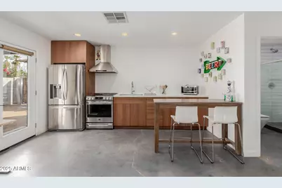 2029 N 9th Street #B, Phoenix, AZ 85006 - Photo 2