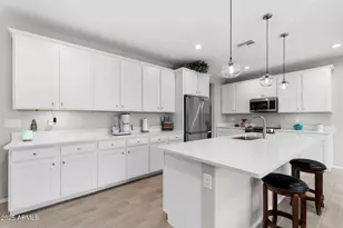 2049 E Entoro Dr, Casa Grande, AZ 85122 - Photo 4