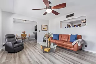 532 N 54th St, Mesa, AZ 85205 - Photo 4