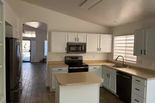 249 W Grovers Ave, Phoenix, AZ 85023 - Photo 2