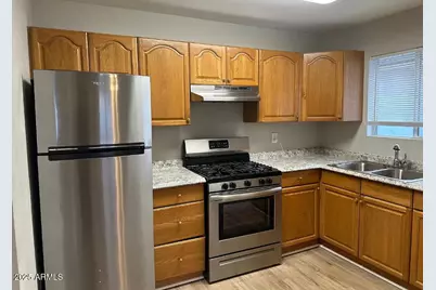 2532 W Morten Avenue #A, Phoenix, AZ 85051 - Photo 8