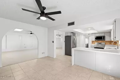 6105 N 12th Way, Phoenix, AZ 85014 - Photo 12