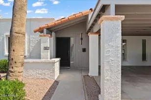 6105 N 12th Wy, Phoenix, AZ 85014 - Photo 2