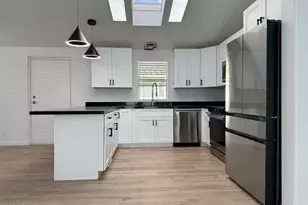 2233 E Behrend Dr, Phoenix, AZ 85024 - Photo 12