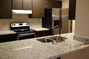 2035 S Elm St, Tempe, AZ 85282 - Photo 2