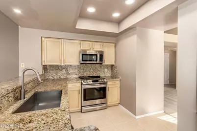 1007 E Secretariat Drive, Tempe, AZ 85284 - Photo 16