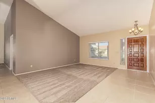 1007 E Secretariat Dr, Tempe, AZ 85284 - Photo 6