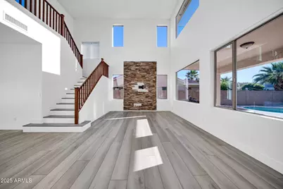 16529 W Saguaro Lane, Surprise, AZ 85388 - Photo 10