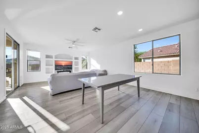 16529 W Saguaro Lane, Surprise, AZ 85388 - Photo 12