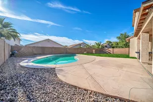 16529 W Saguaro Ln, Surprise, AZ 85388 - Photo 44