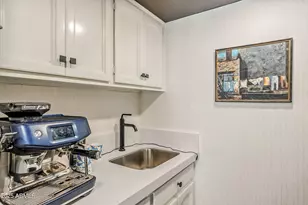 2505 E Palo Verde Dr, Phoenix, AZ 85016 - Photo 20