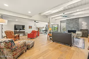 2505 E Palo Verde Dr, Phoenix, AZ 85016 - Photo 6