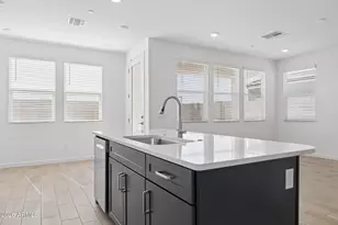 11886 W Burnside Trail, Peoria, AZ 85383 - Photo 6