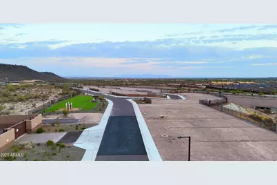 11886 W Burnside Trail, Peoria, AZ 85383 - Photo 36