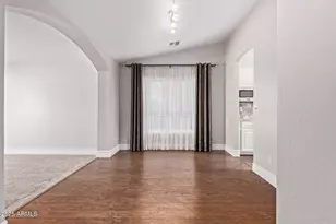 915 W Grand Caymen Dr, Gilbert, AZ 85233 - Photo 8