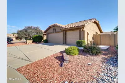 8457 W Wescott Drive, Peoria, AZ 85382 - Photo 2