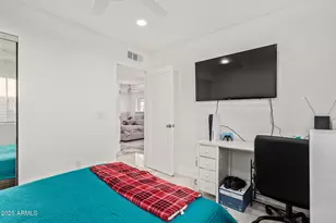 5704 W Purdue Cir, Glendale, AZ 85302 - Photo 20