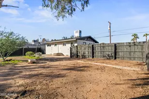 2621 N 14th St, Phoenix, AZ 85006 - Photo 30