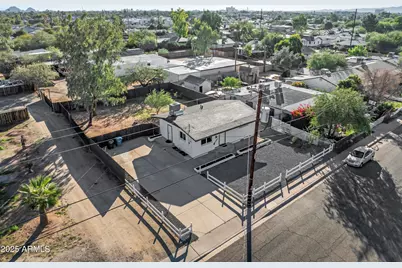 2621 N 14th Street, Phoenix, AZ 85006 - Photo 2