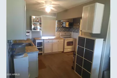 381 E Ghost Ranch Road, Casa Grande, AZ 85122 - Photo 2