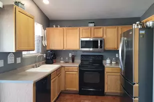 1124 W Nancy Ln, Phoenix, AZ 85041 - Photo 2