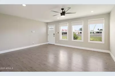 2702 N 60th Street, Scottsdale, AZ 85257 - Photo 4