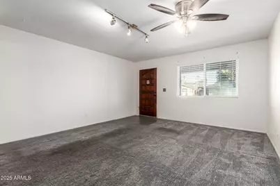 2828 N 72nd Avenue, Phoenix, AZ 85035 - Photo 4