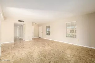 10461 W Sutters Gold Ln, Sun City, AZ 85351 - Photo 4