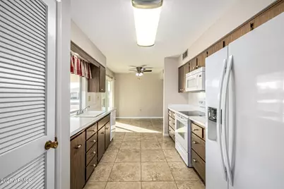 10461 W Sutters Gold Lane, Sun City, AZ 85351 - Photo 24