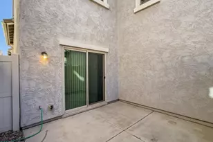 1958 W Busoni Pl, Phoenix, AZ 85023 - Photo 16