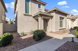 1958 W Busoni Pl, Phoenix, AZ 85023 - Photo 2