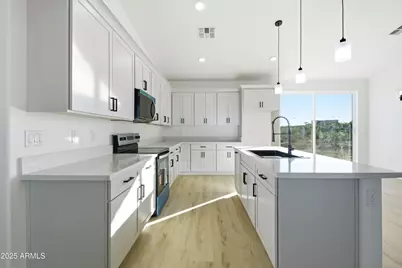 32933 W Elwood Street, Tonopah, AZ 85354 - Photo 8