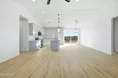 32933 W Elwood Street, Tonopah, AZ 85354 - Photo 6