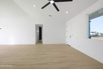 32933 W Elwood Street, Tonopah, AZ 85354 - Photo 10