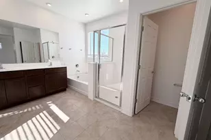 7411 W Rose Ln, Glendale, AZ 85303 - Photo 10