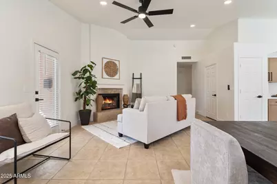 4523 E Bighorn Avenue, Phoenix, AZ 85044 - Photo 12