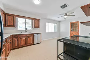 1227 E Las Palmaritas Dr, Phoenix, AZ 85020 - Photo 4