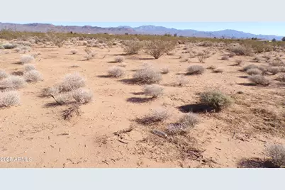 1152 S Colorado Road #-, Golden Valley, AZ 86413 - Photo 6