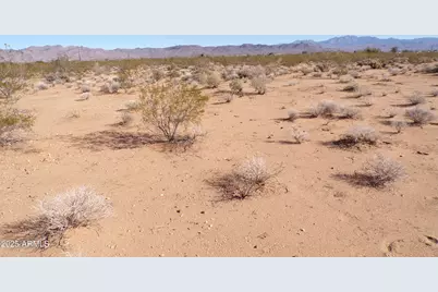 1152 S Colorado Road #-, Golden Valley, AZ 86413 - Photo 36