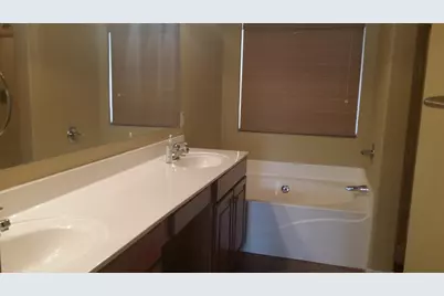 6622 S 25th Avenue, Phoenix, AZ 85041 - Photo 6