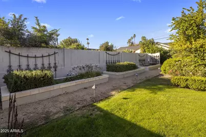 516 W Lawrence Road, Phoenix, AZ 85013 - Photo 54