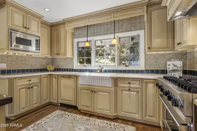 516 W Lawrence Road, Phoenix, AZ 85013 - Photo 16