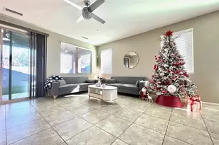 9368 W Sweetwater Dr, Peoria, AZ 85381 - Photo 14