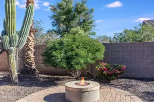 17366 W Fetlock Trail, Surprise, AZ 85387 - Photo 14