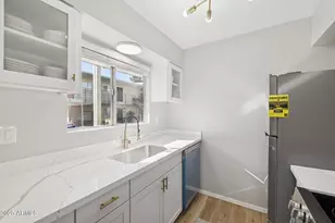 4610 N 68th St, Scottsdale, AZ 85251 - Photo 6