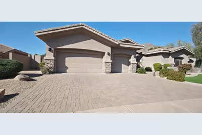136 E Desert Wind Drive, Phoenix, AZ 85048 - Photo 4