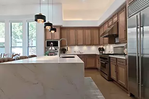 136 E Desert Wind Dr, Phoenix, AZ 85048 - Photo 8