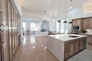 136 E Desert Wind Dr, Phoenix, AZ 85048 - Photo 12