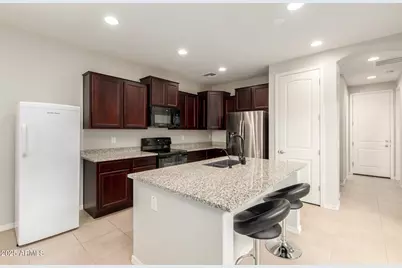 2548 S Betty Street, Gilbert, AZ 85295 - Photo 6